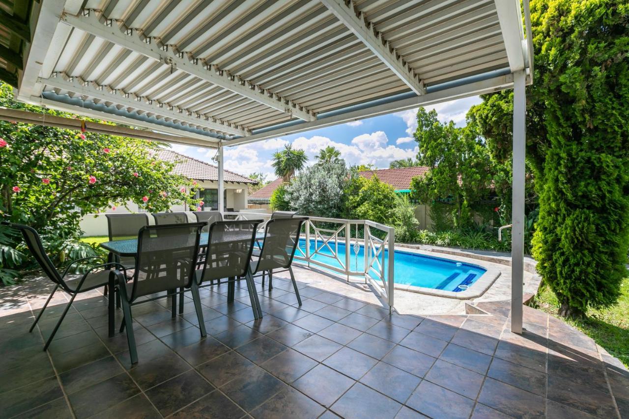 Signature Lodge Kempton Park Bagian luar foto