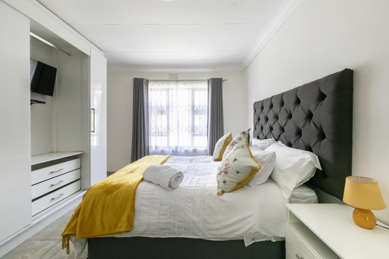 Signature Lodge Kempton Park Bagian luar foto