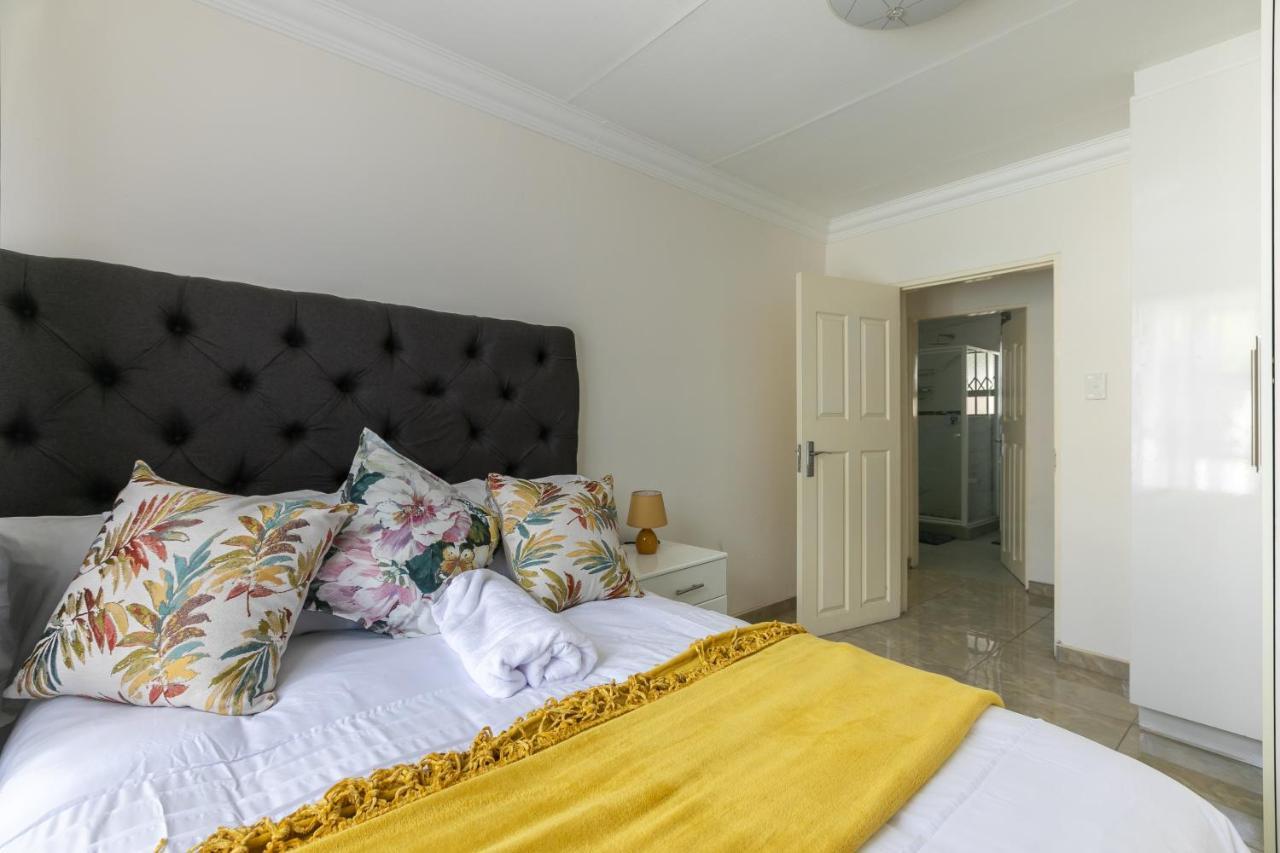 Signature Lodge Kempton Park Bagian luar foto