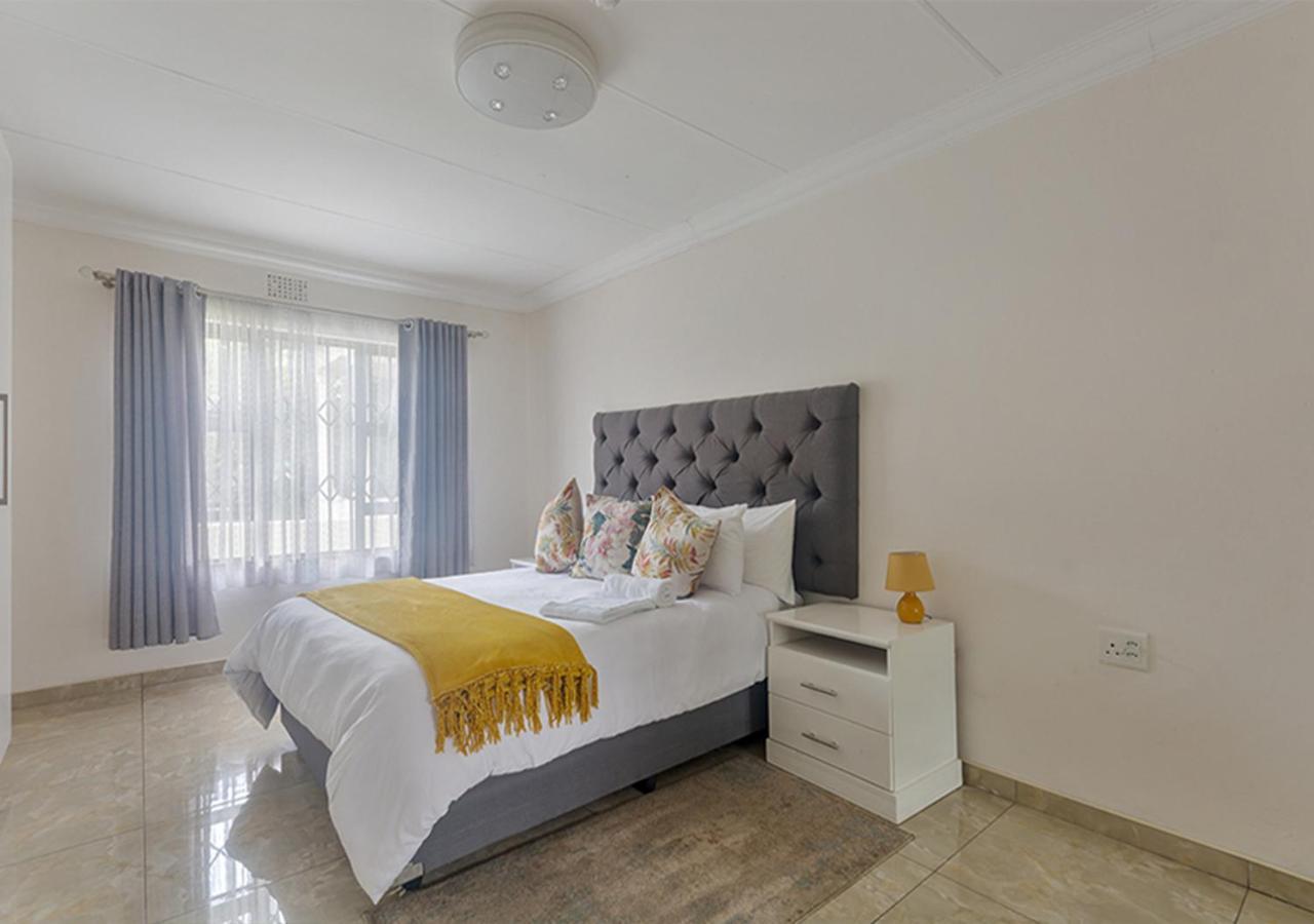 Signature Lodge Kempton Park Bagian luar foto